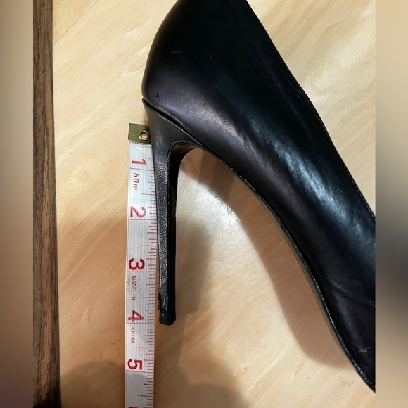 Saint Laurent Black Pump Size 8.5 - Picture 11 of 16